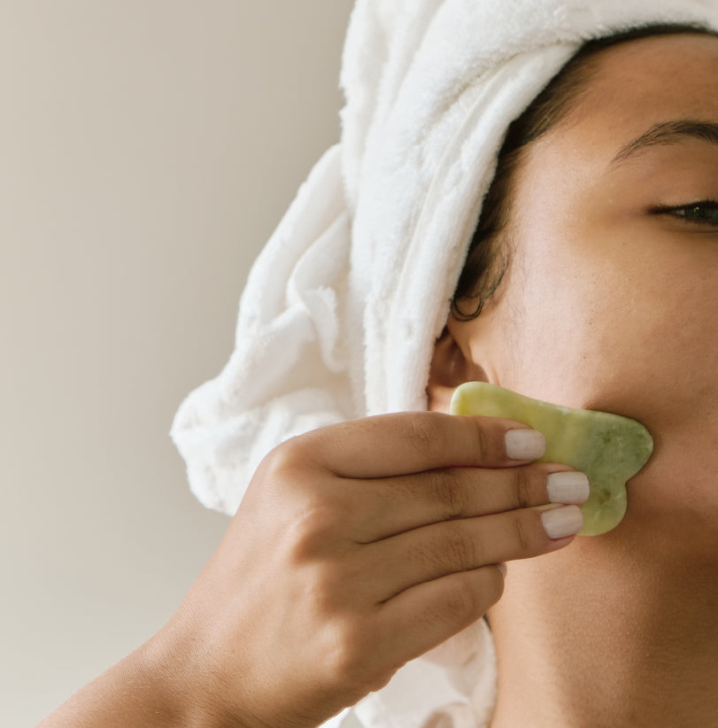 Gua Sha: qué es y cómo incorporarlo en tu rutina