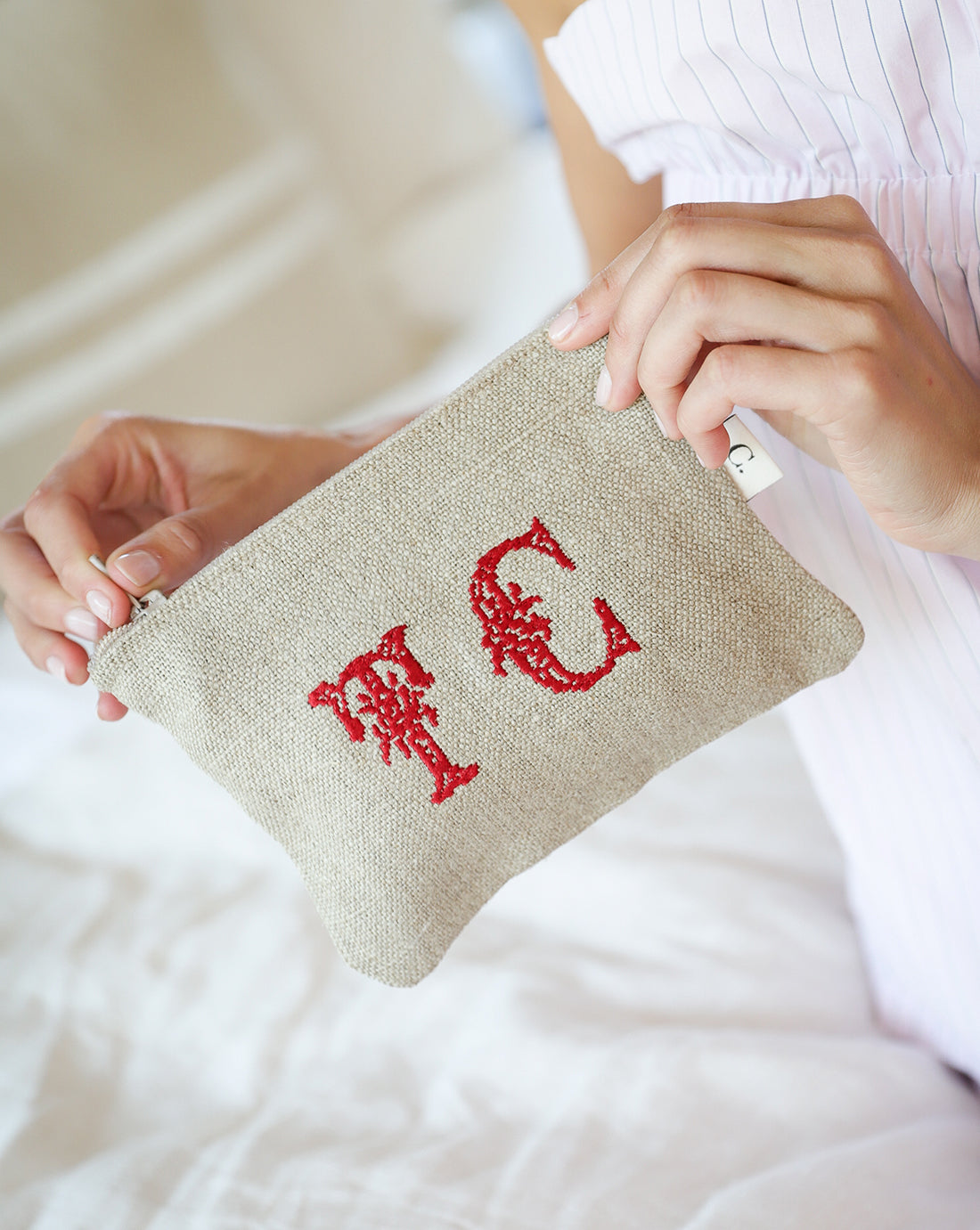 Cosmetiqueros Bordados