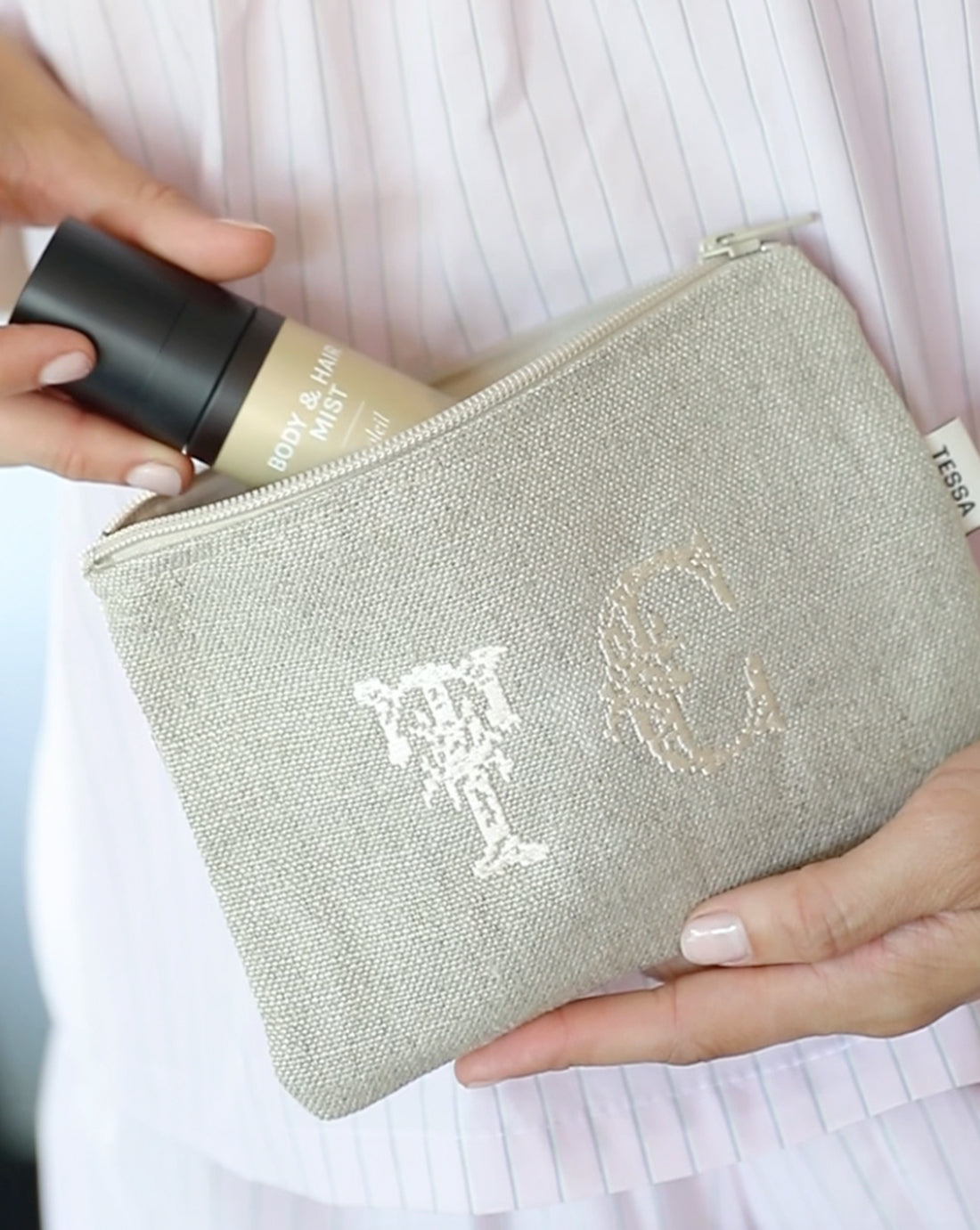 Cosmetiqueros Bordados